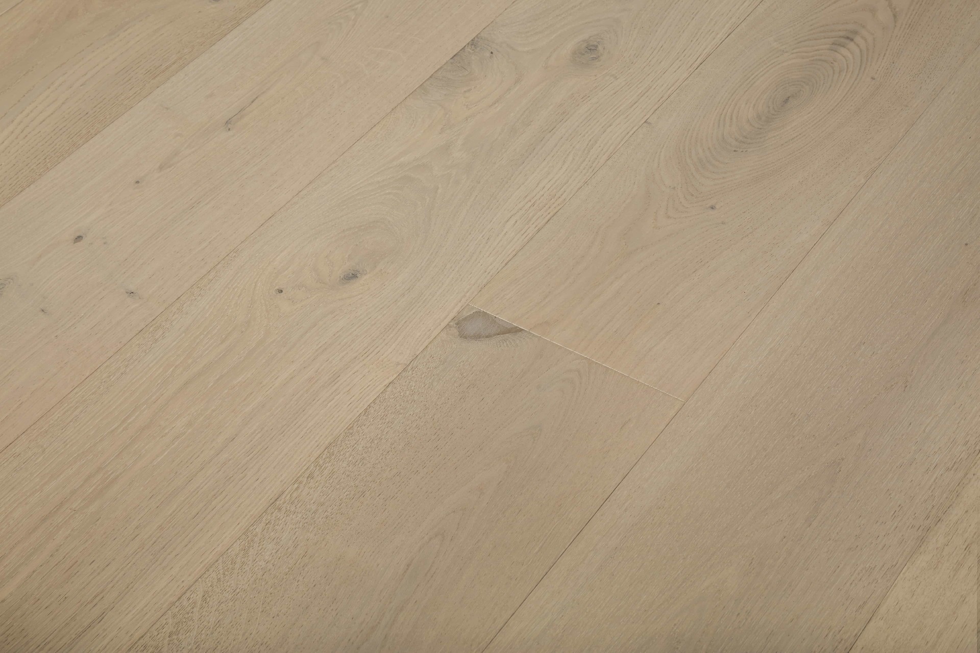 Compass Materials Great Ocean Infinity flooring
