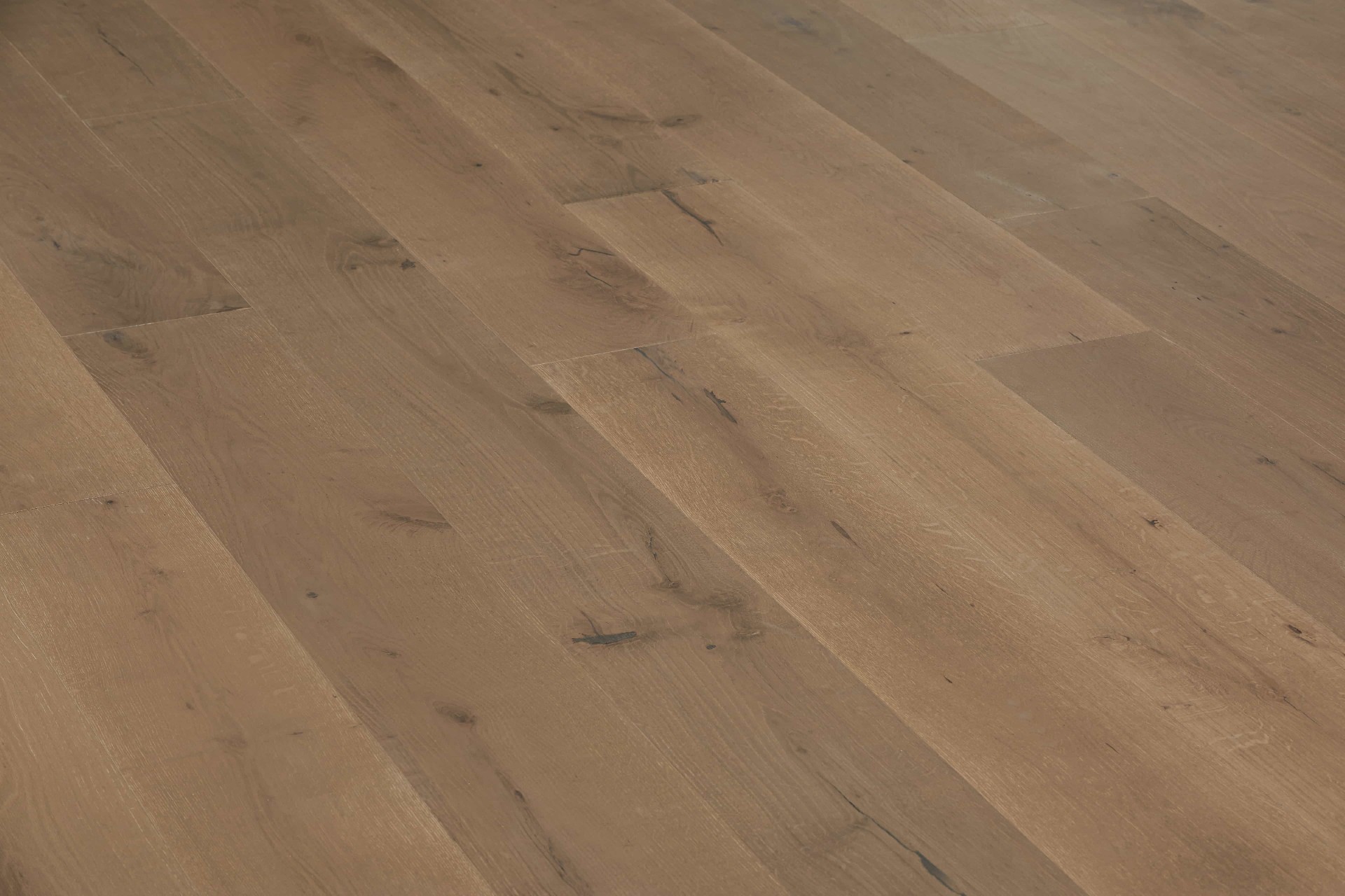 Compass Materials Natural Aged Oaks Walden flooring