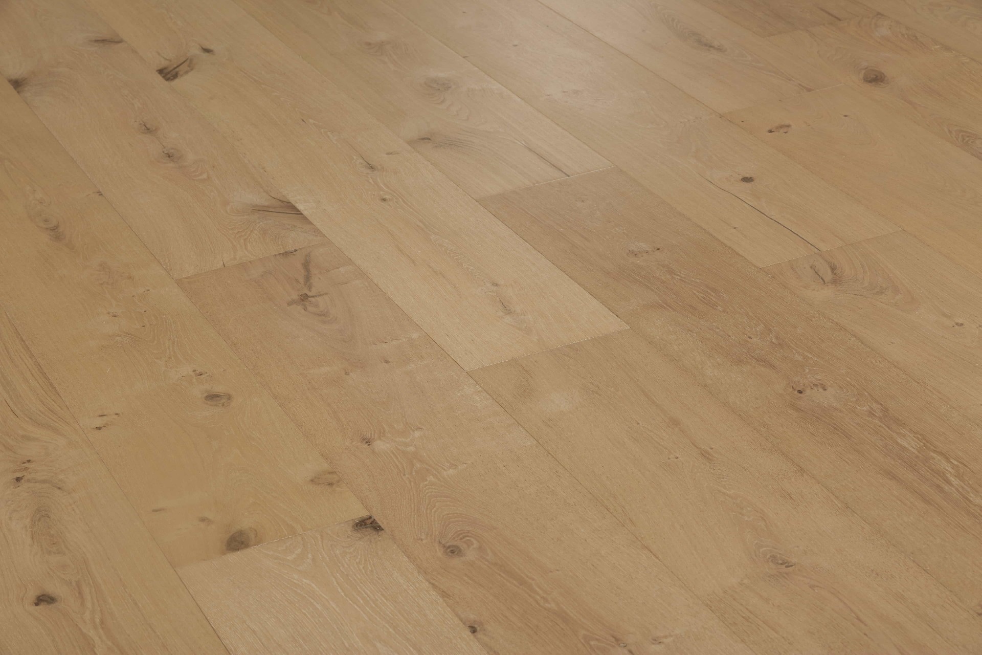 Compass Materials Natural Aged Oaks Astoria Pro flooring