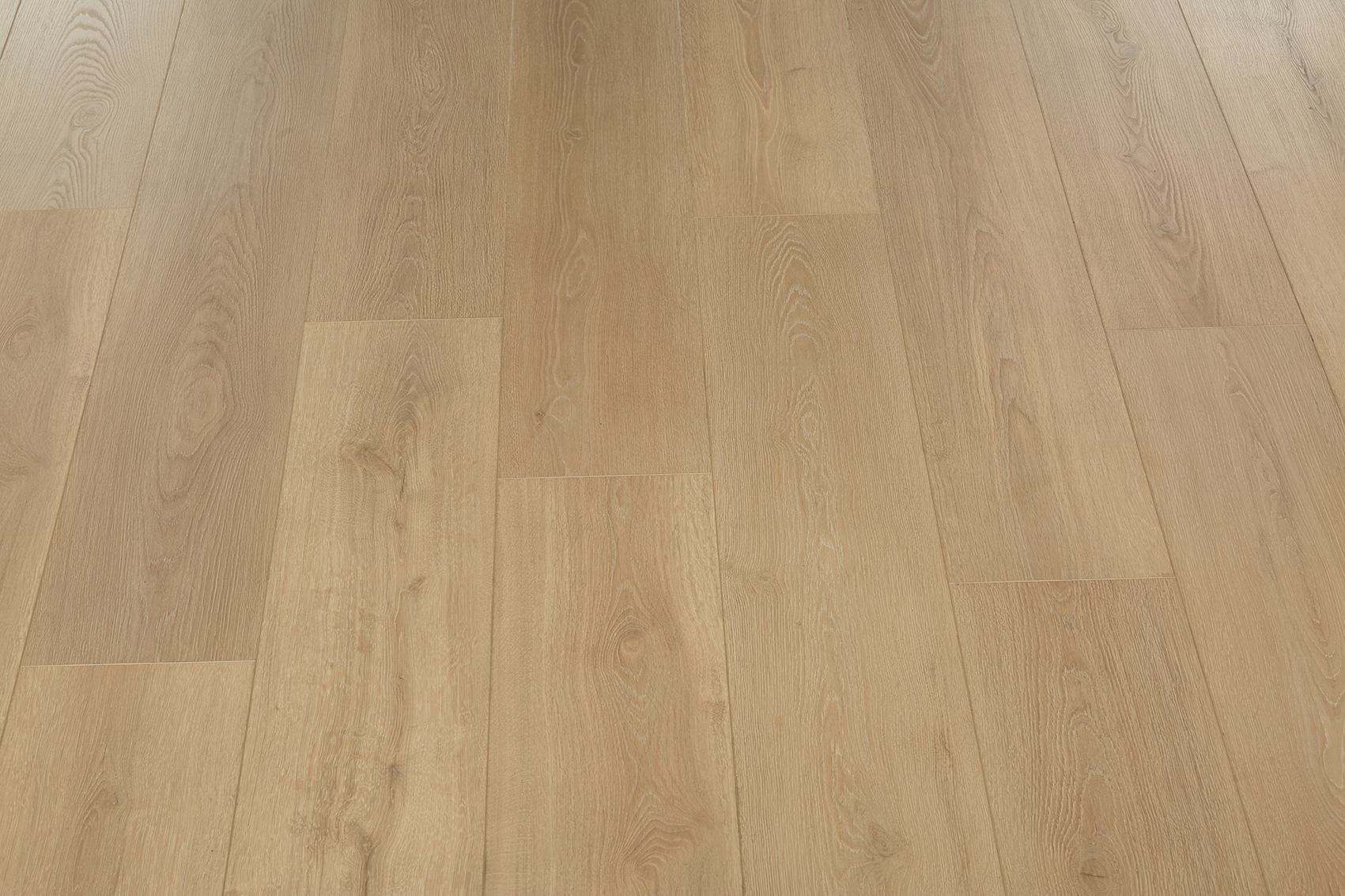 Compass Materials Oakverse Pallas flooring